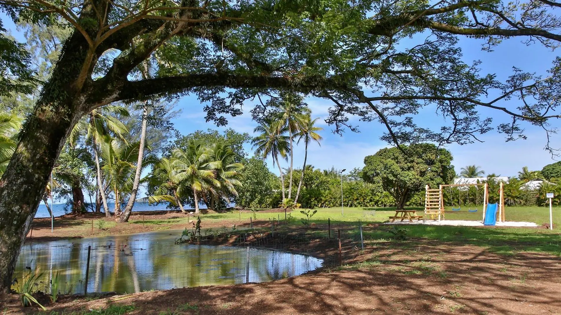 Sublime Tahiti Beach Retreat Mataiea 0*,